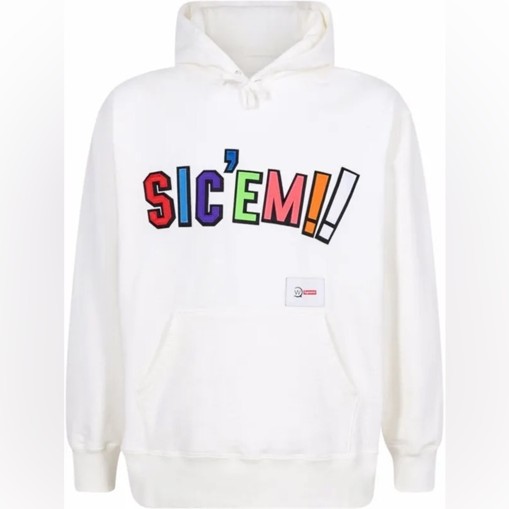 Supreme
x WTAPS Sic'Em drawstring hoodie